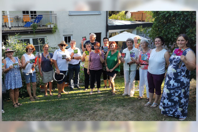 Die Teilnehmerinnen und Teilnehmer des vierten Workshops 'Natur sucht Platz im Garten'