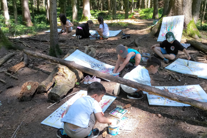 Kindermalkurs im Wald