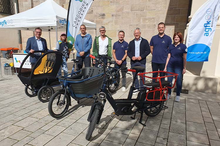 Erlebnistag mit der Cargobike Roadshow beim Ellwanger Wochenmarkt ein voller Erfolg