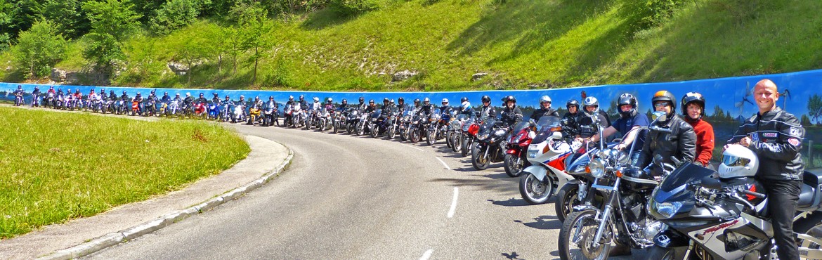 Motorradfahrer in der Heidekurve in Oberkochen, aufgenommen von G. Keydell.